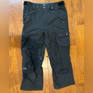 Men’s North Face Black Ski Pants size Medium.